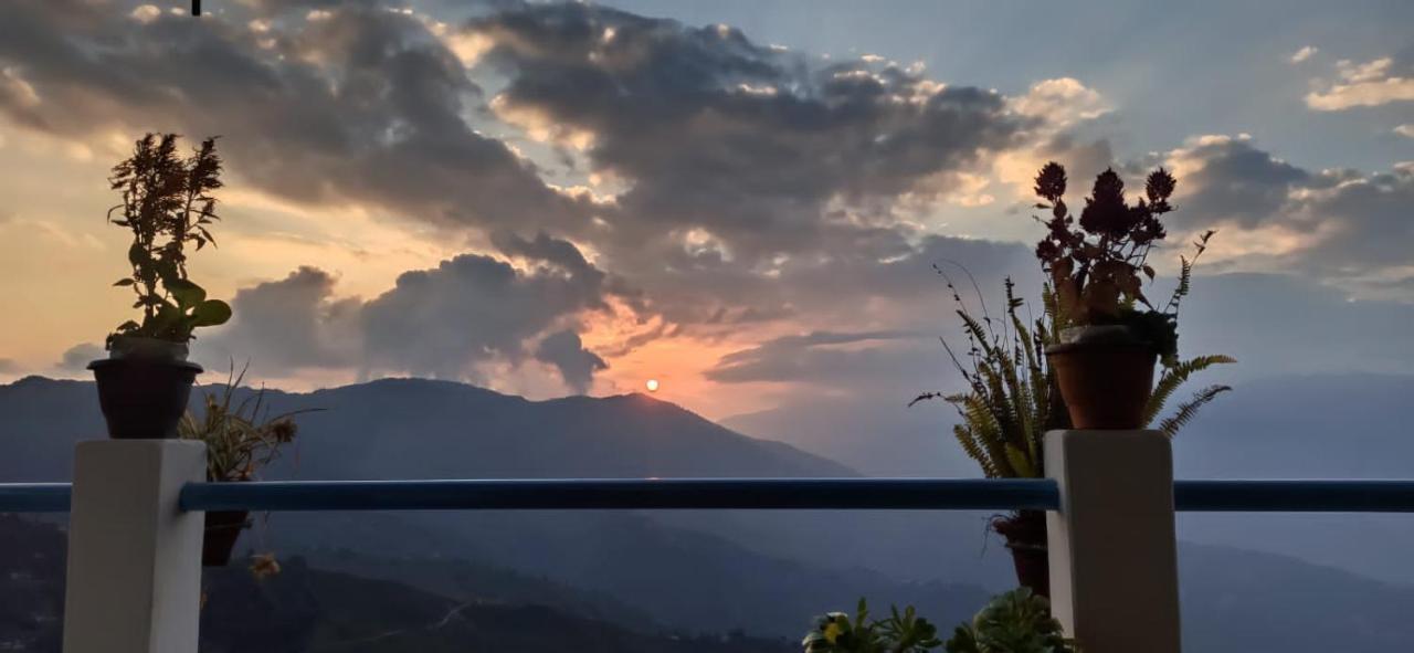 Valley View Homestay Darjeeling  Esterno foto